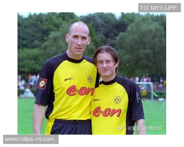 女朋友挑战足球知识猜球星 谁才是你心中的最佳球员